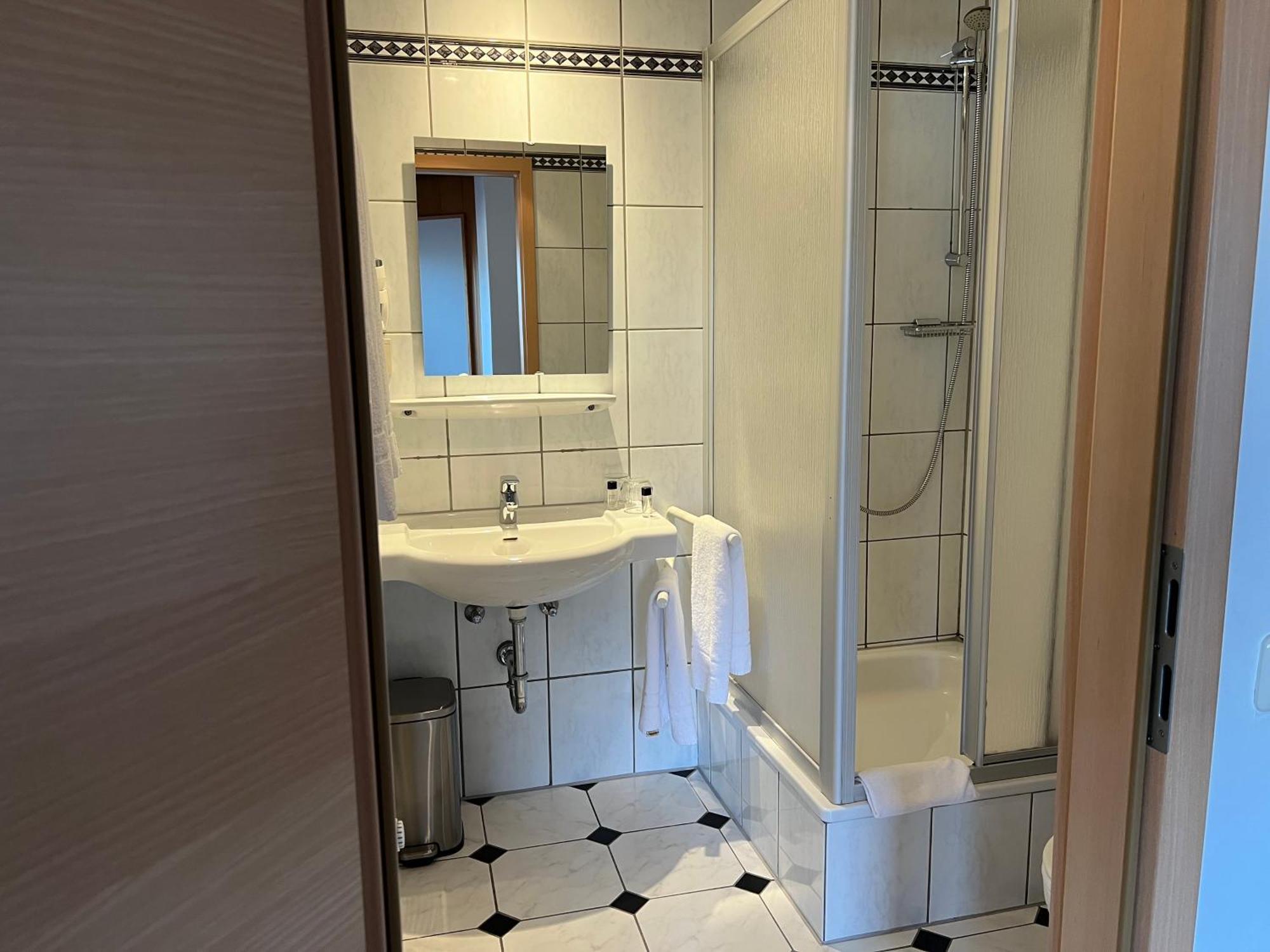 Hotel Wettlaufer Homberg  Kültér fotó